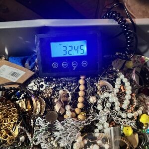 Vtg Modern 32LB COSTUME Jewelry Necklace Wearable Pendants Repair Craft